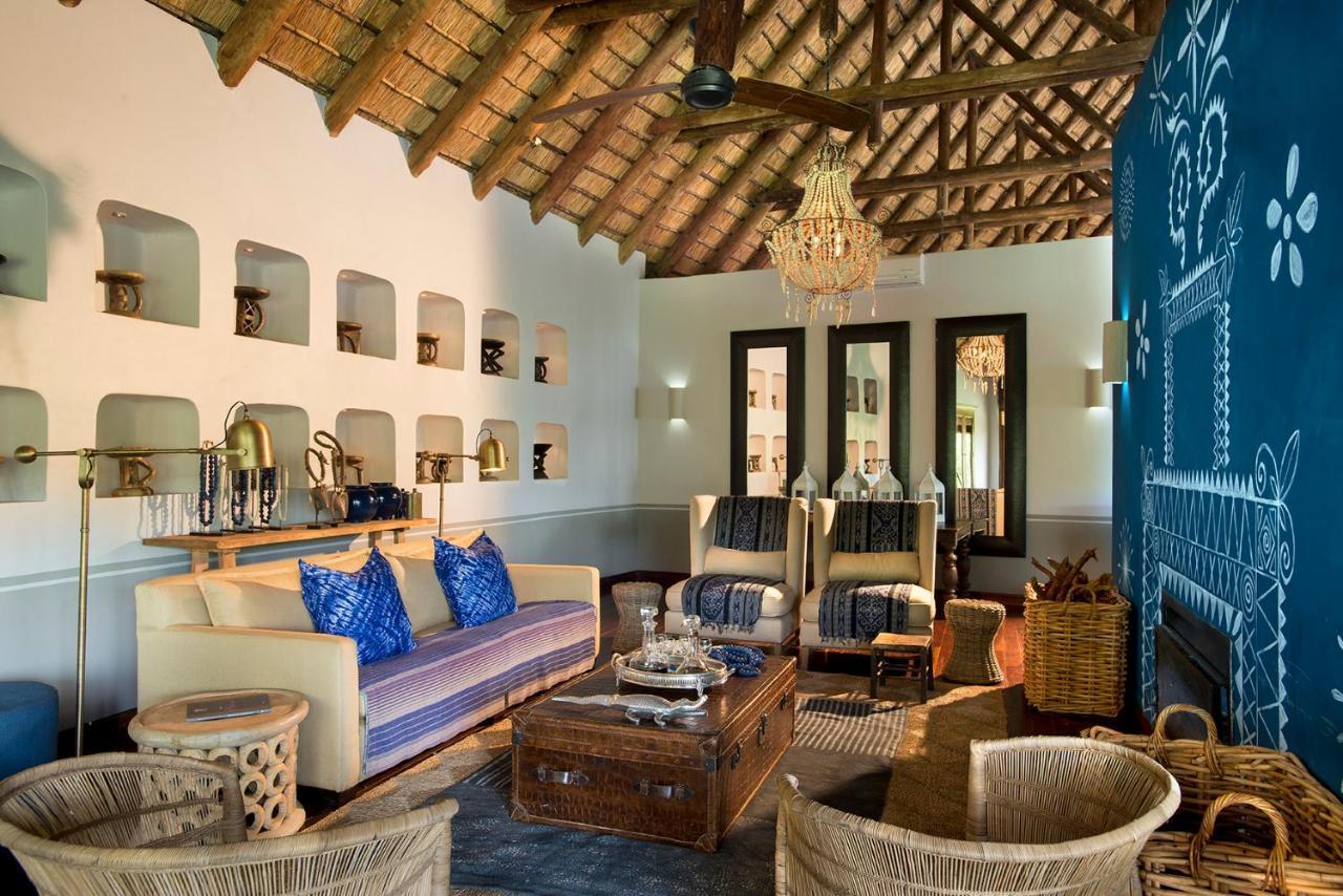 Royal Chundu Island Lodge Ливингстон Экстерьер фото